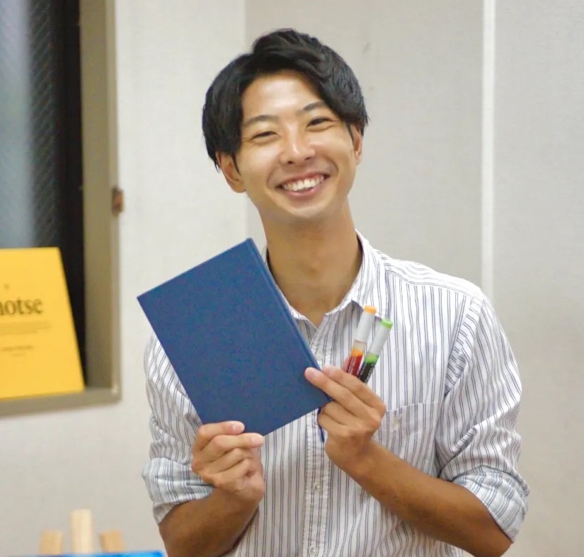 カドさん（門野坂翔太）文学よみきかせ aini school